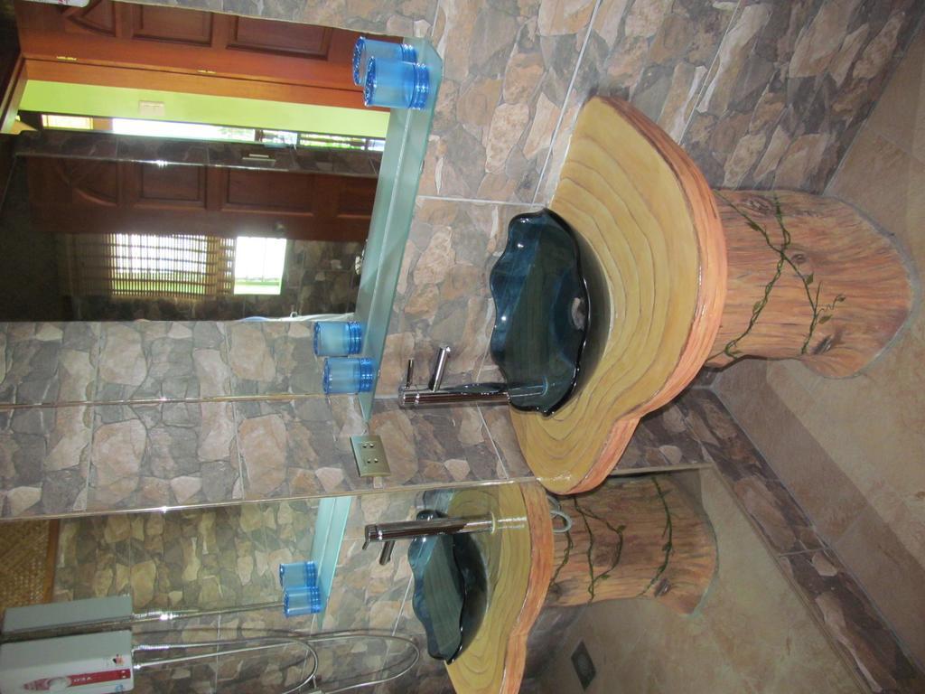 Parrot Paradise Resort Boljoon Camera foto