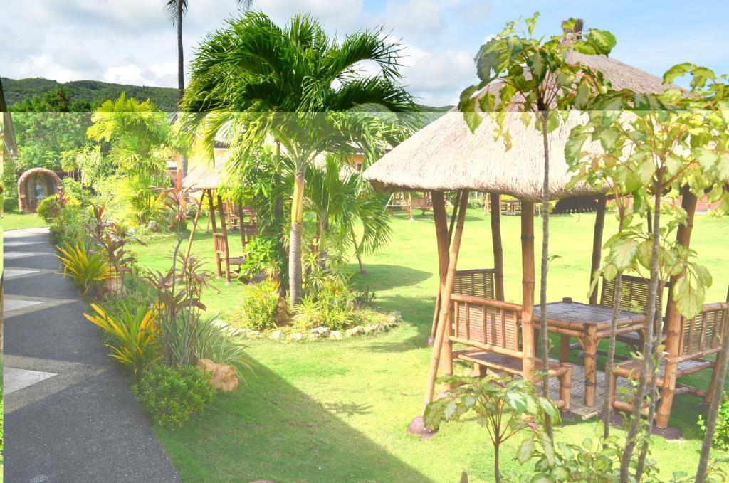 Parrot Paradise Resort Boljoon Esterno foto