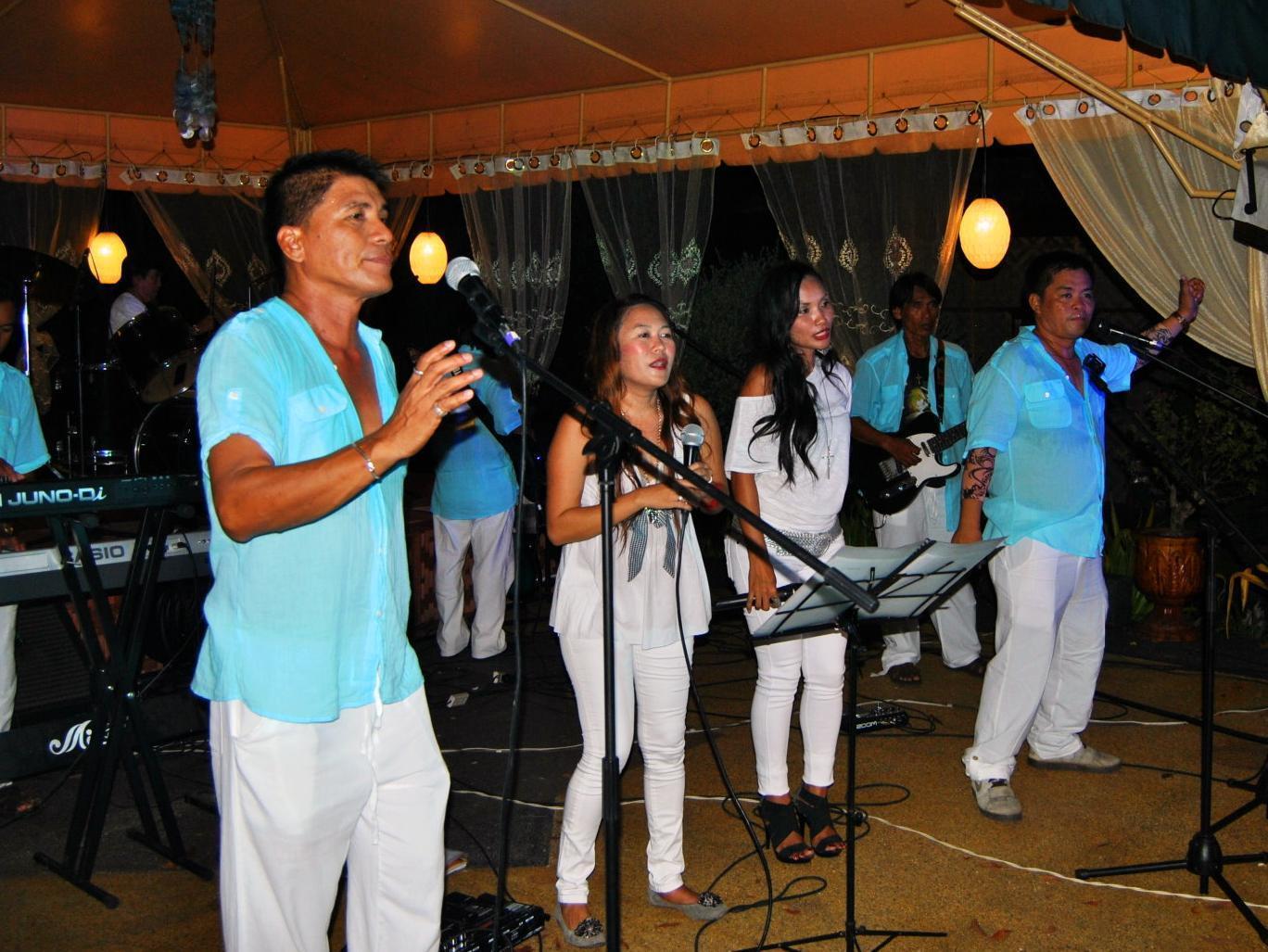Parrot Paradise Resort Boljoon Esterno foto