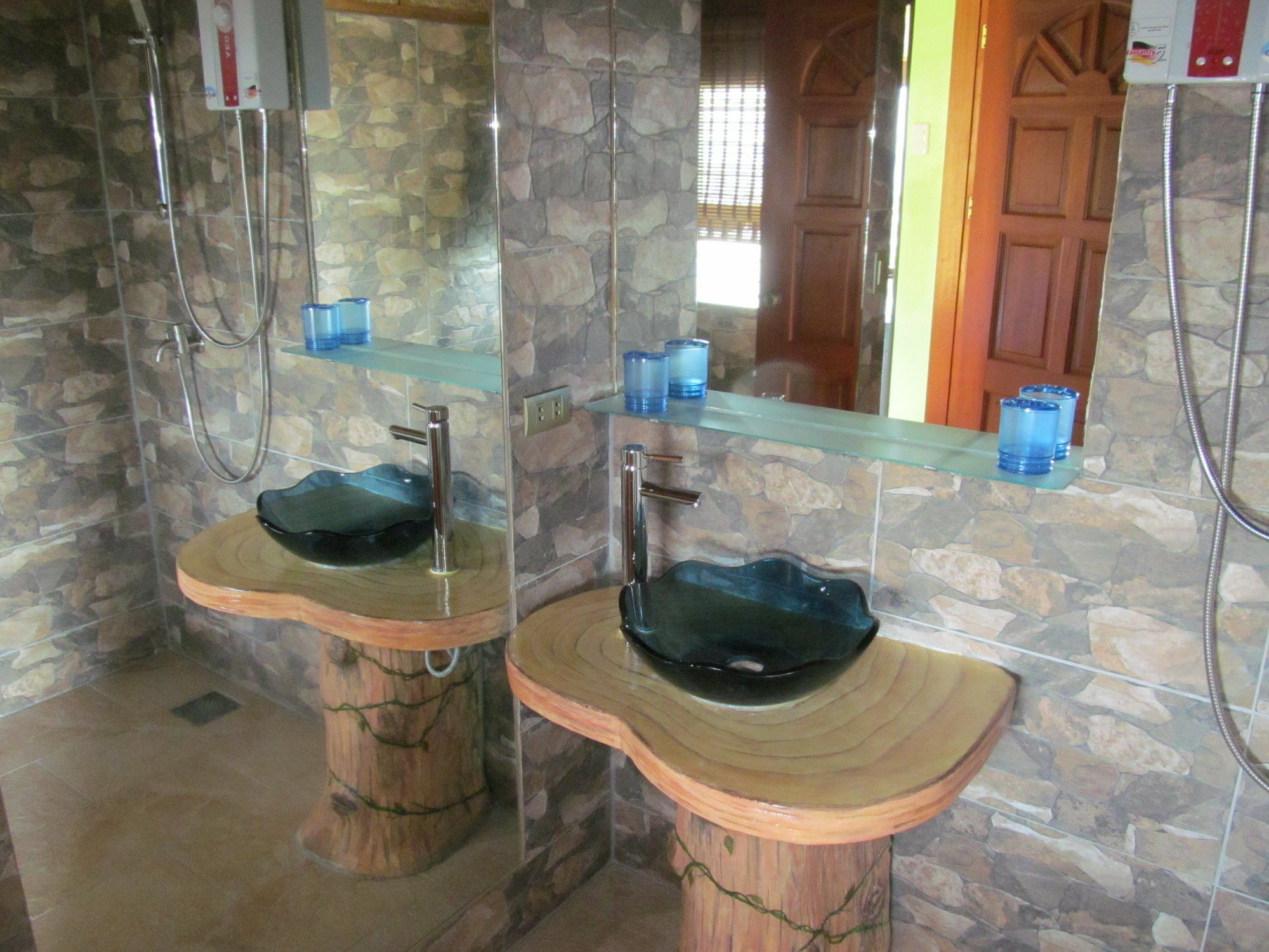 Parrot Paradise Resort Boljoon Esterno foto