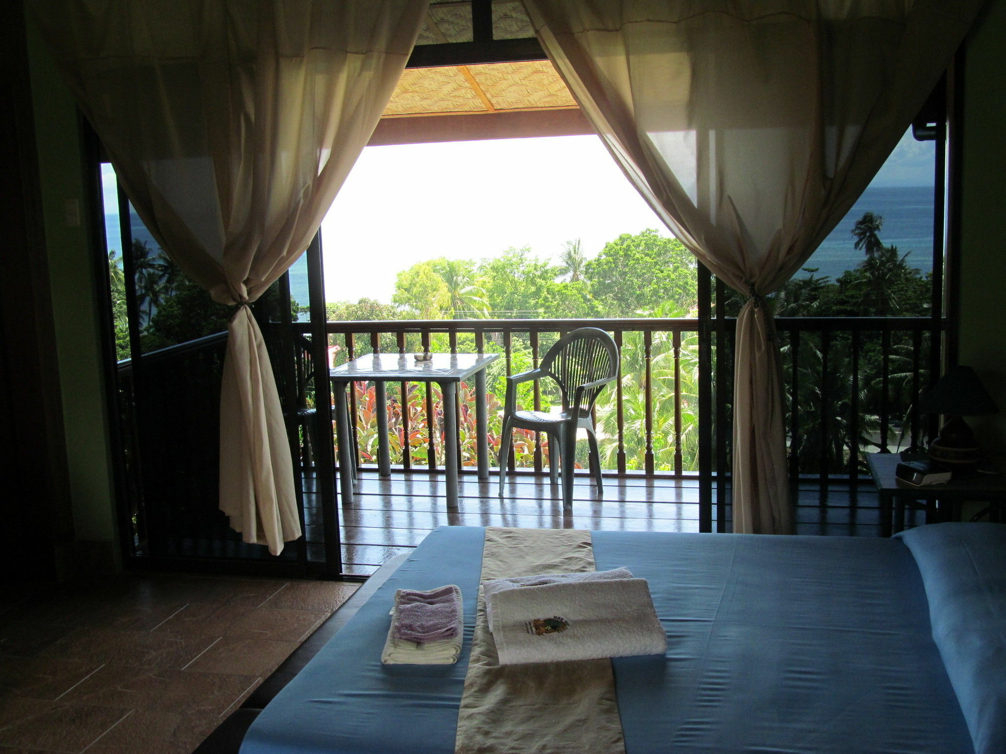 Parrot Paradise Resort Boljoon Esterno foto